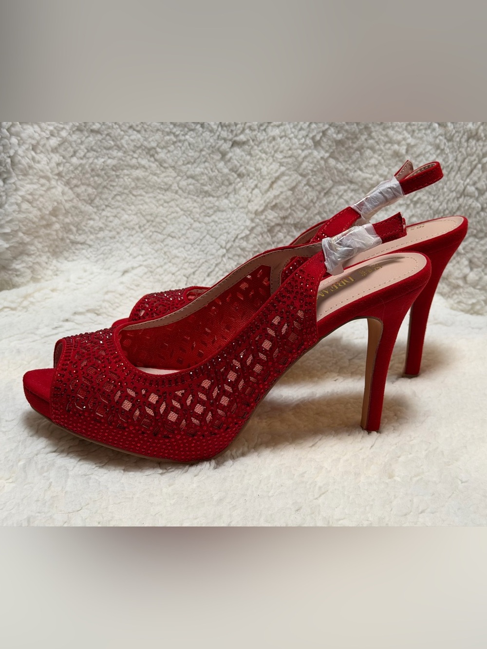NEW DREAM PAIRS Peep Toe Rhinestone Pumps Heels Red Women’s Size 9.5